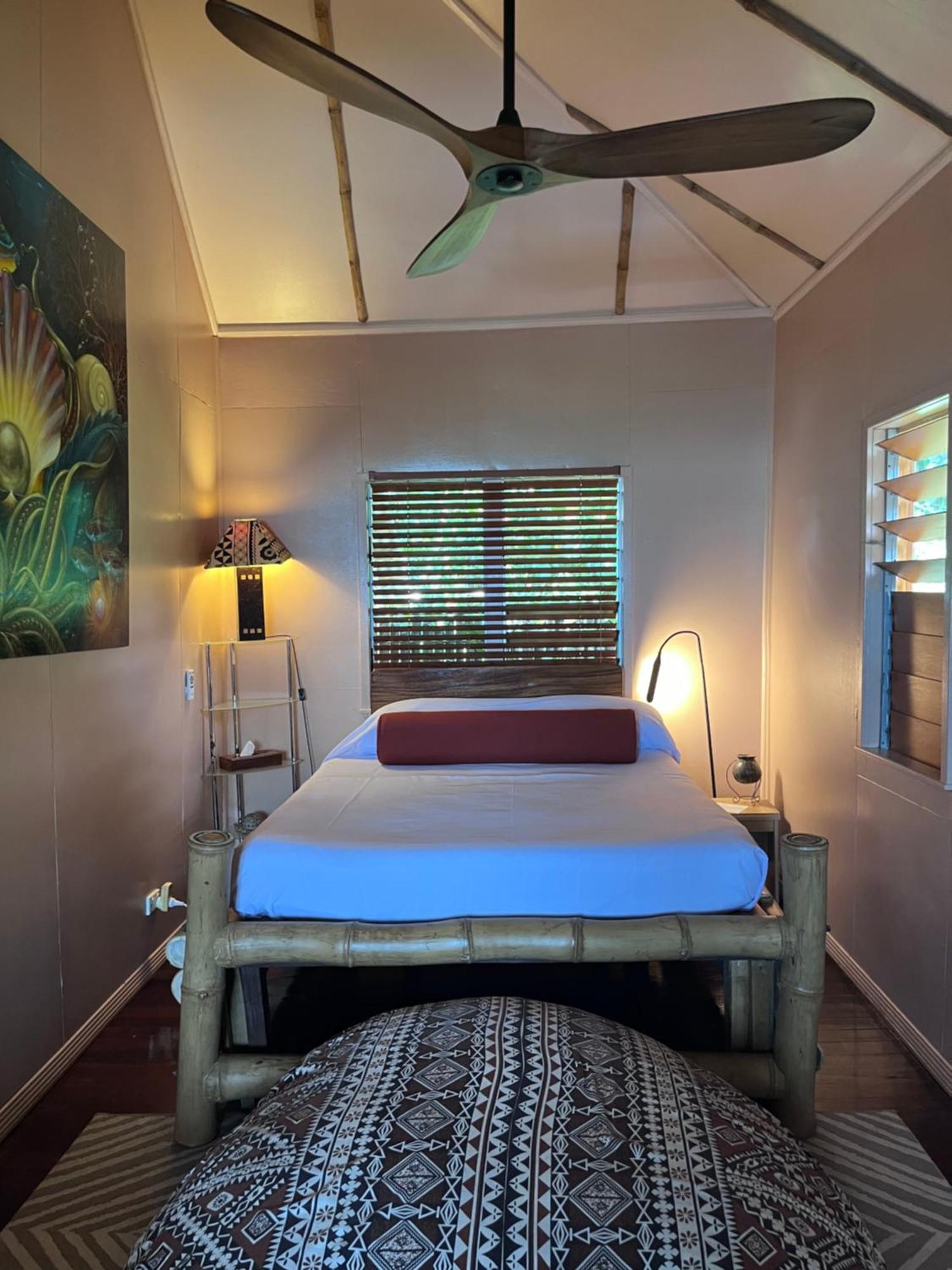 Naveria Heights Lodge Savusavu Exteriör bild