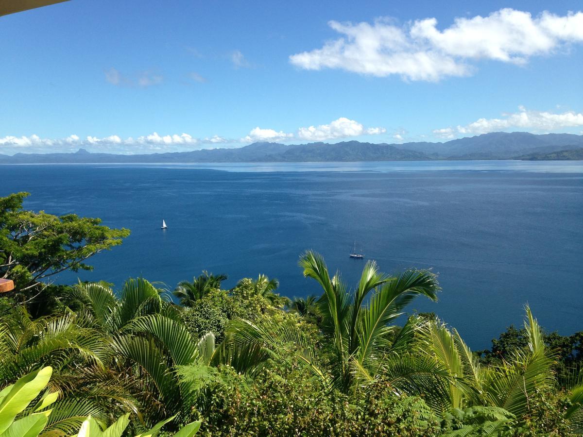 Naveria Heights Lodge Savusavu Exteriör bild