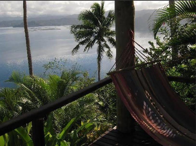 Naveria Heights Lodge Savusavu Exteriör bild