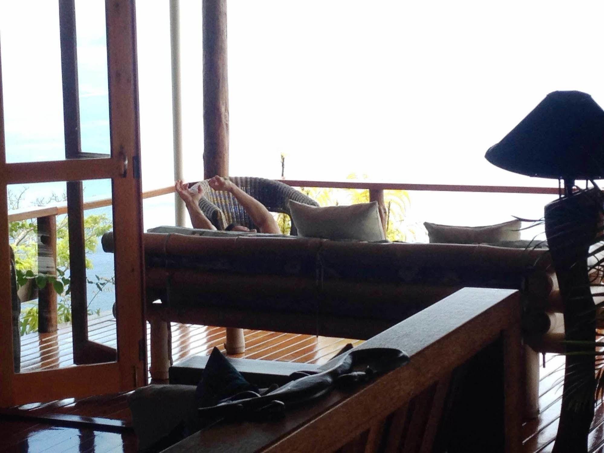 Naveria Heights Lodge Savusavu Exteriör bild