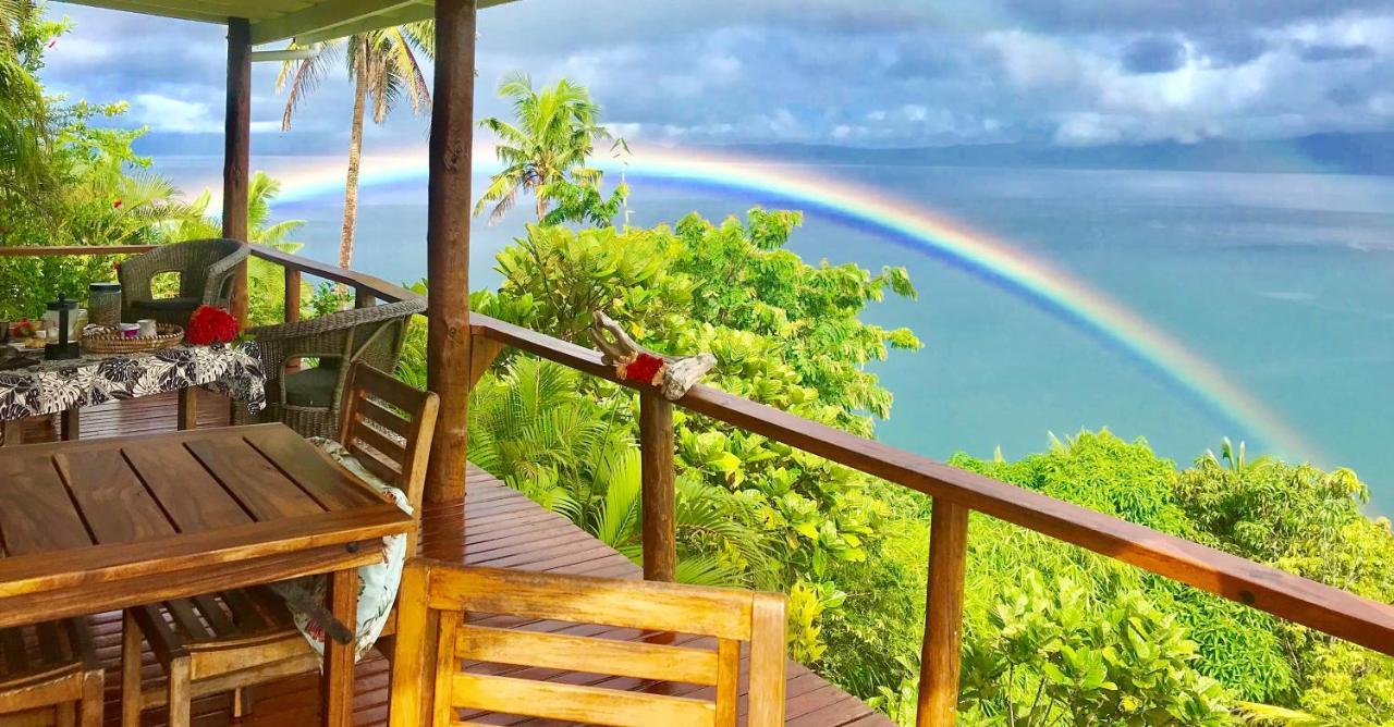 Naveria Heights Lodge Savusavu Exteriör bild